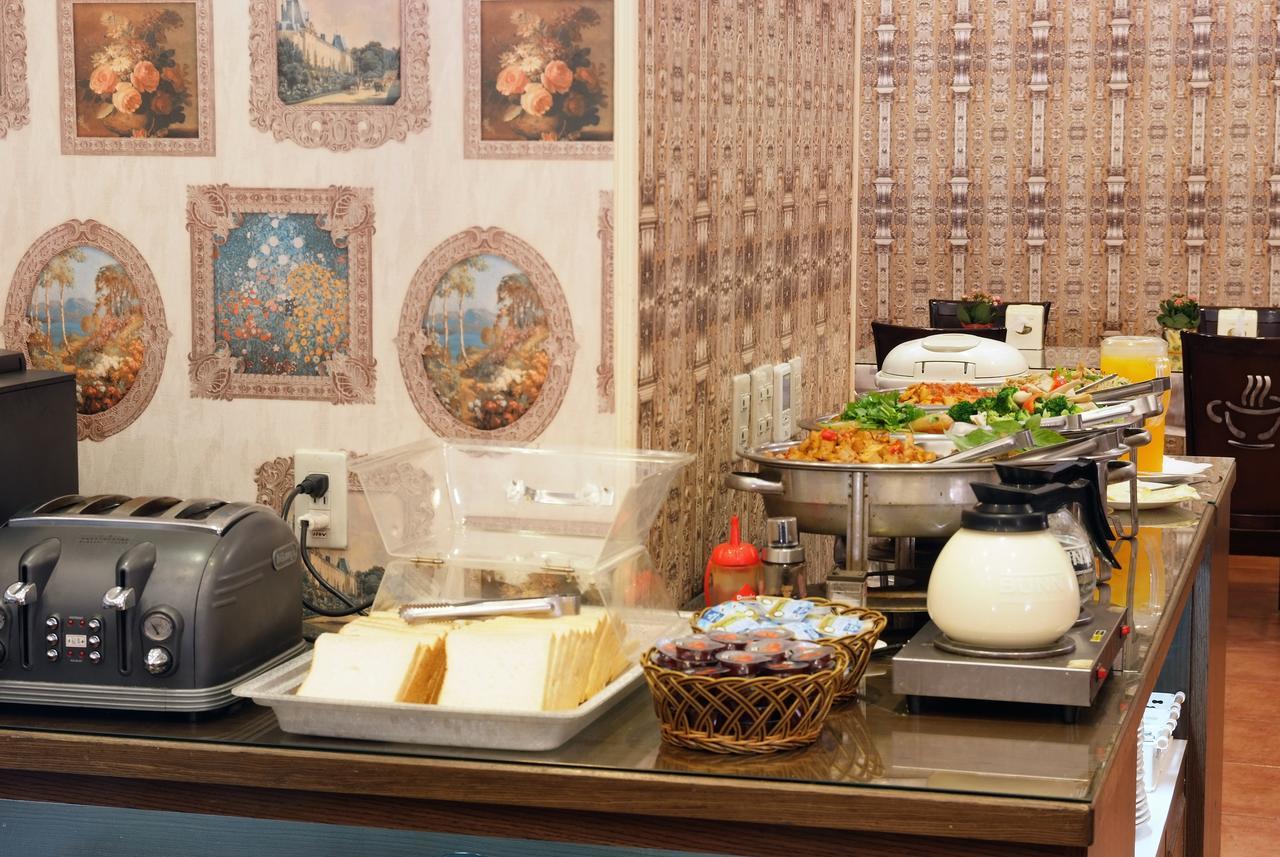 พิงค์ โลตัส โฮเต็ล Hotel ไทเป ภายนอก รูปภาพ